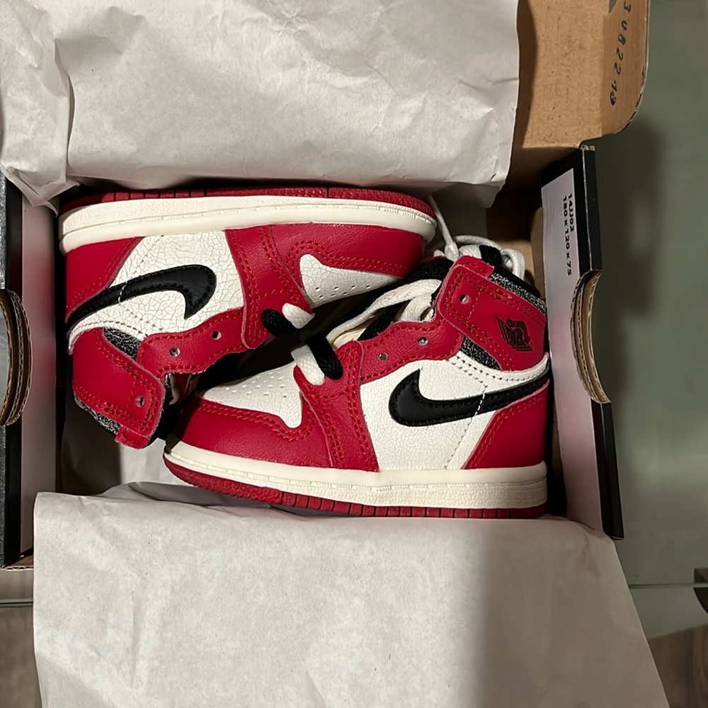 Jordan 1 Retro size 4c brand new